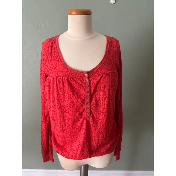 Free People Shirt Blouse Women Size Medium Scoop Neck Henley Lightweight Casual - Picture 7 of 8